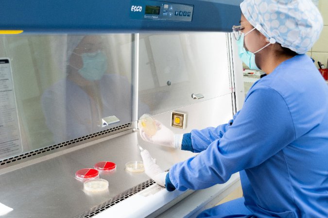 CLÍNICA LOS OLIVOS LABORATORIO