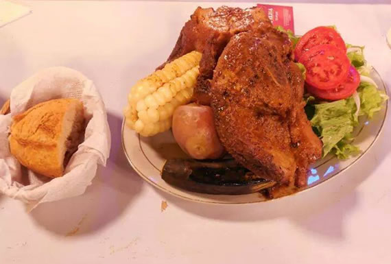 CHICHARRONERÍA DOÑA FELISA 1