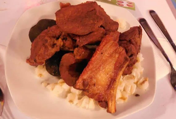 CHICHARRONERÍA DOÑA FELISA 3