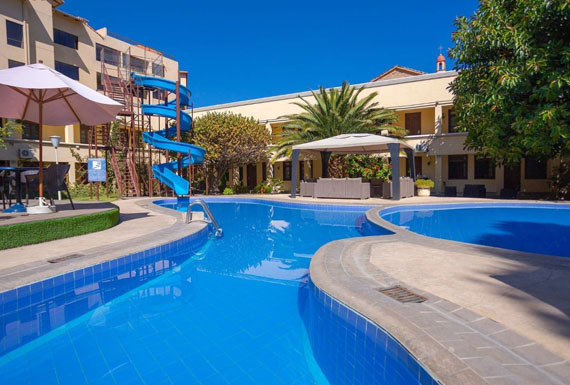 Piscina para Adultos y niños