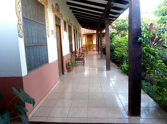 HOTEL COLONIAL 3