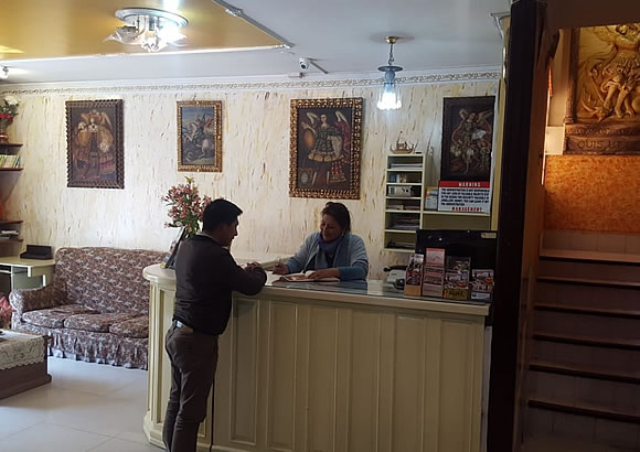 HOSTAL MAYA INN