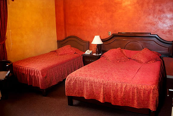 HOTEL MONSERRAT * * * 4