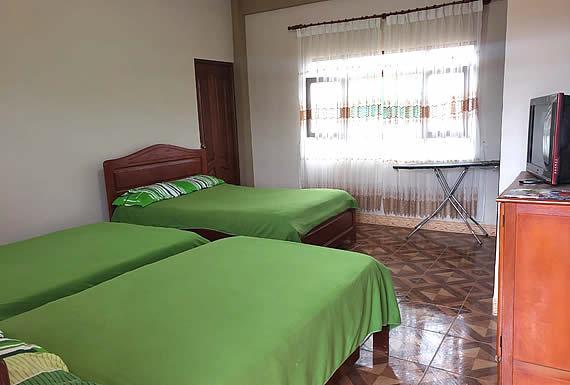 HOSTAL LA LAGUNA DE LOS PATOS 3