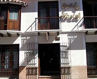 PAOLA HOSTAL * * * * 0
