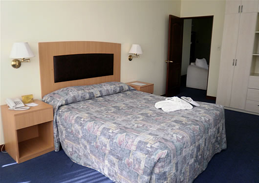 LOS DELFINES APART HOTEL * * * * * 2