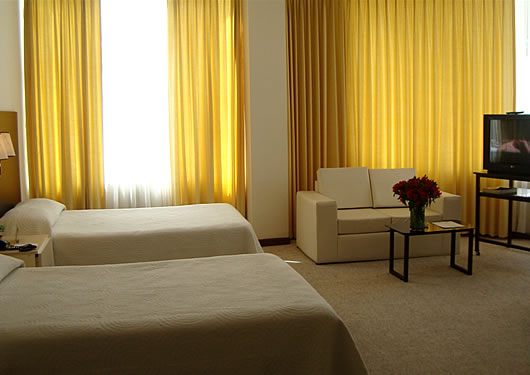 LOS DELFINES APART HOTEL * * * * * 3