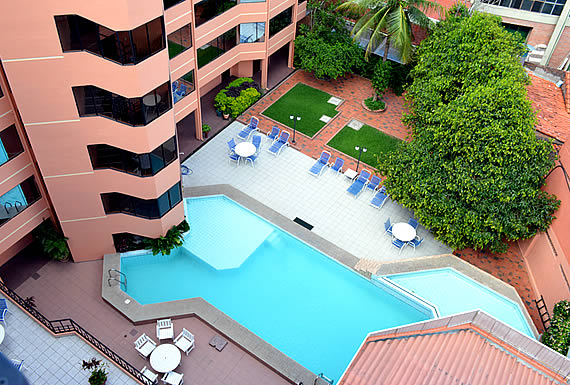 HOUSE INN APART HOTEL 1