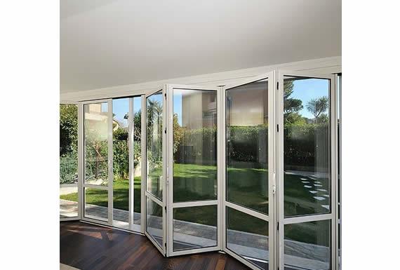 IMPORTADORA ULTRALUMVI SRL 2