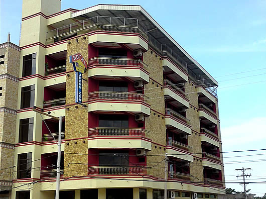 HOTEL JHONN-ZEN * * 3