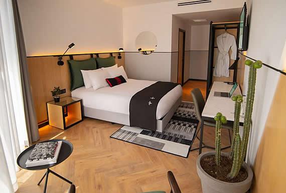 MET HOTEL MET HOTEL