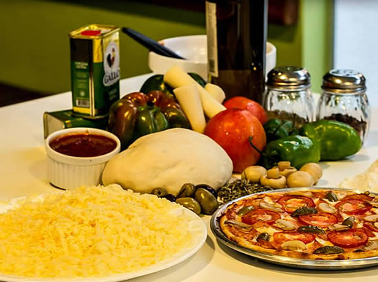 COZZOLISI PIZZA & PASTA 2