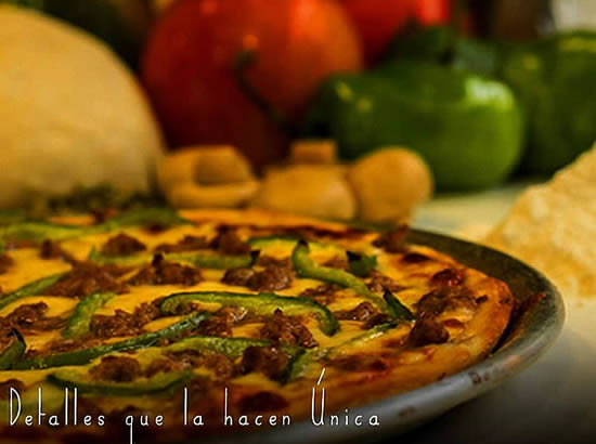 COZZOLISI PIZZA & PASTA 3