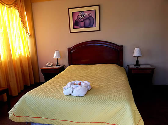 FLORES PLAZA HOTEL 3