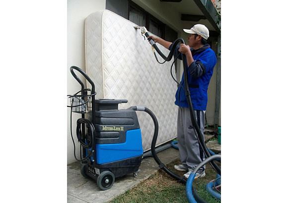 QUIMICA CLEAN “PROFESIONALES EN LIMPIEZA” 3