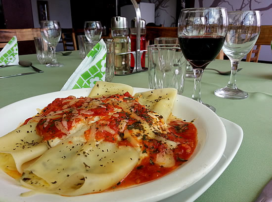 SAL NEGRA CAFÉ RESTAURANT