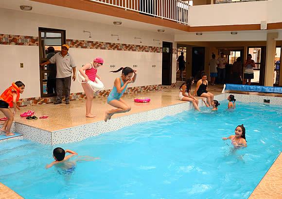 CENTRO TURÍSTICO Y RECREACIONAL VILLA MARQUINA