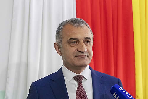 El presidente de Osetia del Sur convoca al referéndum sobre la reunificación con Rusia para el 17 de julio próximo 