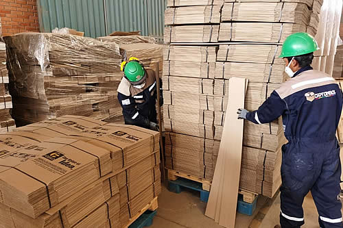 Cartonbol inicia exportación de 632.450 empaques a Chile por un valor de Bs 3,9 millones