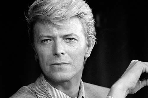 Warner compra los derechos de las canciones de David Bowie