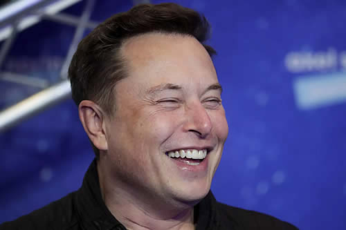 ¿Qué más comprar? Elon Musk bromea con su intención de adquirir Coca-Cola