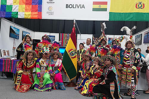 Ecuador: Folclore boliviano acompaña el bicentenario de la batalla de Pichincha