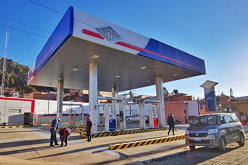 Gobierno ratifica que se garantiza abastecimiento de combustibles en Santa Cruz