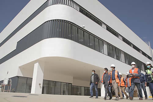 Hospital de tercer nivel de Chuquisaca tiene un avance del 100% en infraestructura y 50% en equipamiento 