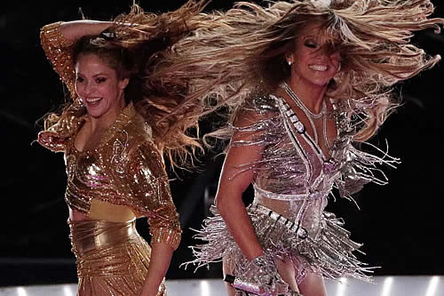 JLo: compartir escenario con Shakira en el Supertazón fue "la peor idea del mundo" 