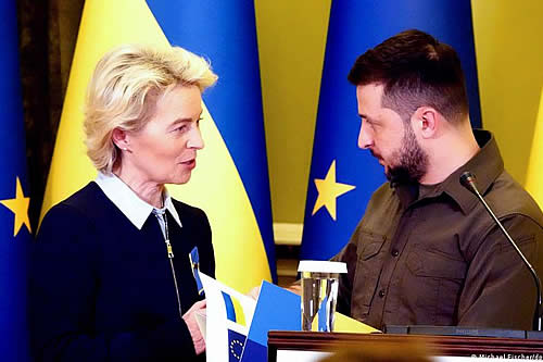 Bruselas opinará en junio sobre posible adhesión de Ucrania 