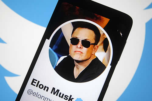 Twitter consulta a los inversores sobre los intentos de Musk de socavar el acuerdo de venta 