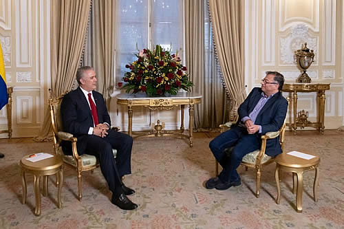 Iván Duque y Gustavo Petro se reúnen en la sede del Gobierno colombiano 