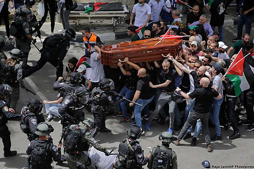 Israel investigará la actuación policial durante el funeral de Shirren Abu Akleh 
