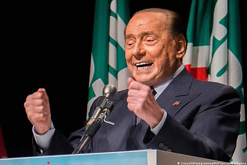 Berlusconi desiste de aspirar a la presidencia de Italia 