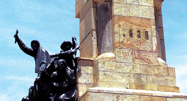 Monumento a las heroínas de la Coronilla