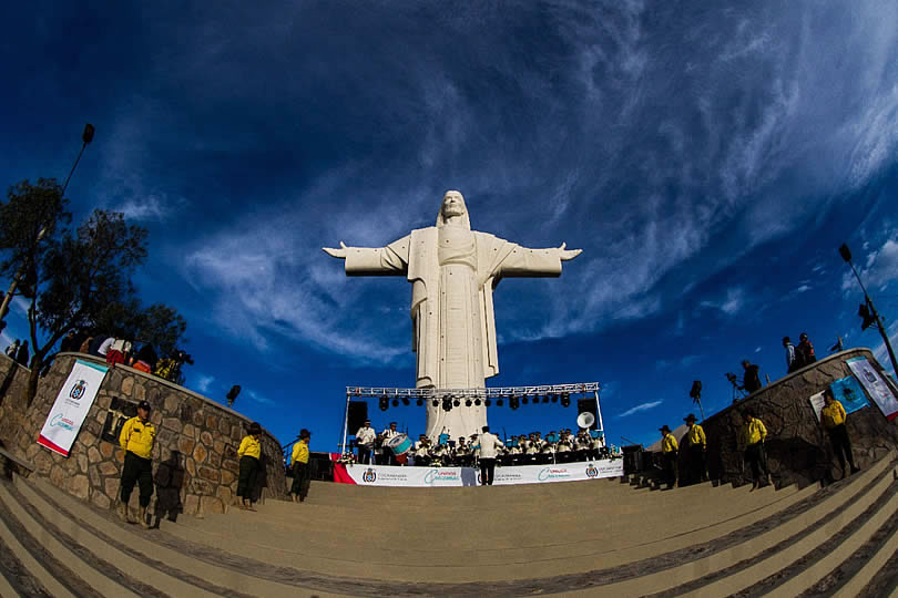 Cristo de la Concordia